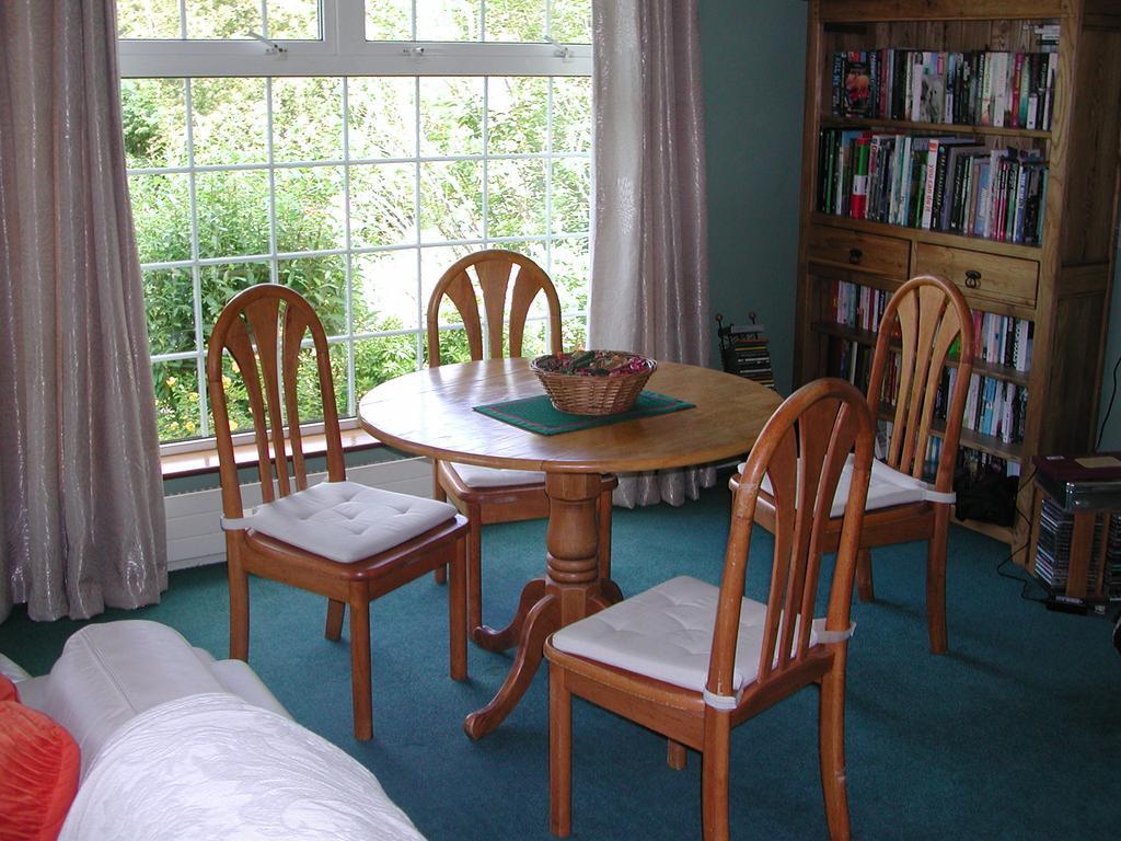 Laragh Mountain View Lodge Saggart Eksteriør bilde